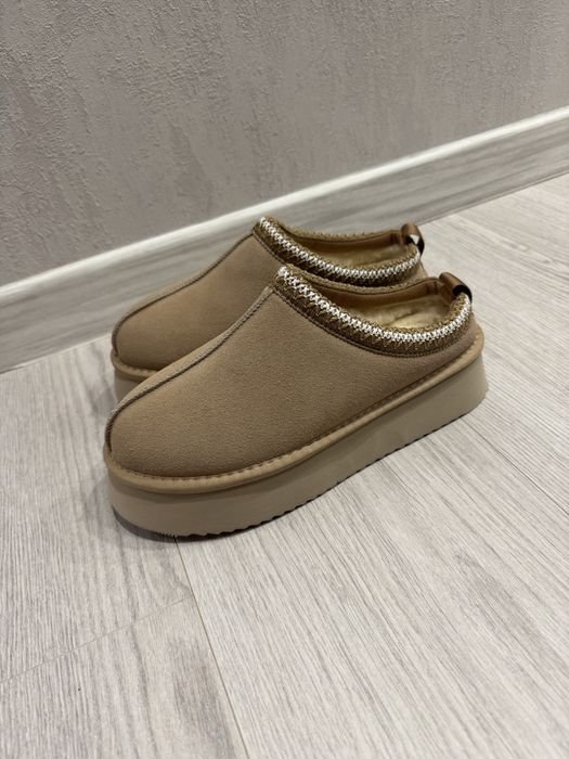 Women UGG Boots Beige Suede 40