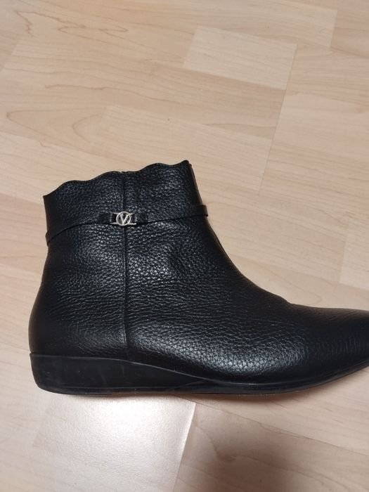 Женские Vitaform Полусапожки Чёрные Кожа 38