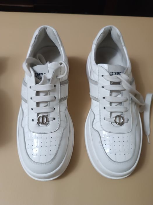 Женские Iceberg Туфли Белые Другие 39