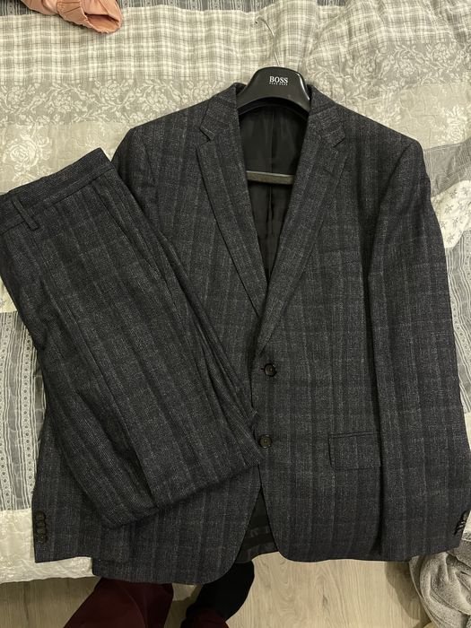 Men Hugo Boss Suit Grey