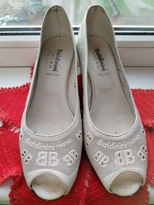 Женские Baldinini Туфли Белые 37