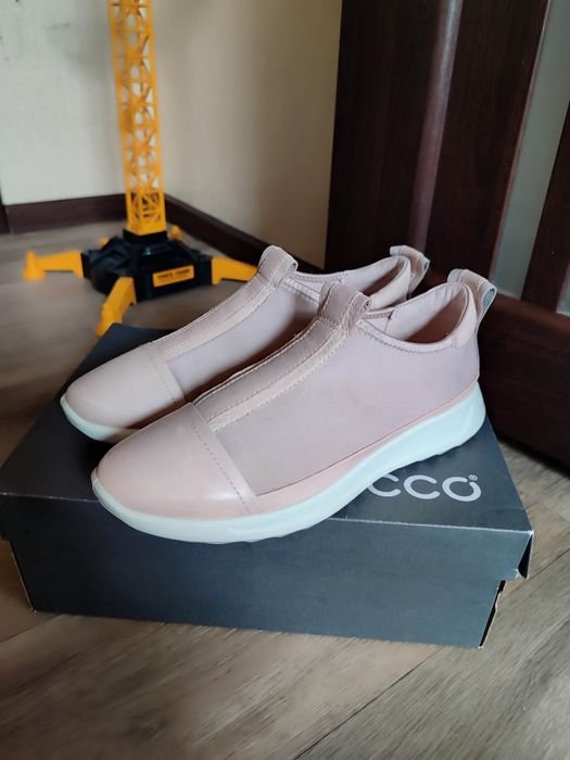 Women Ecco Heels Beige Leather 37