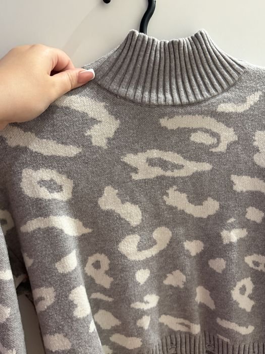 Women Sweater Grey