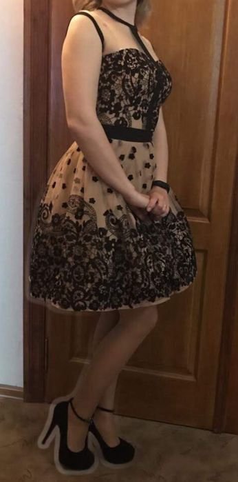 Donna Abito Beige