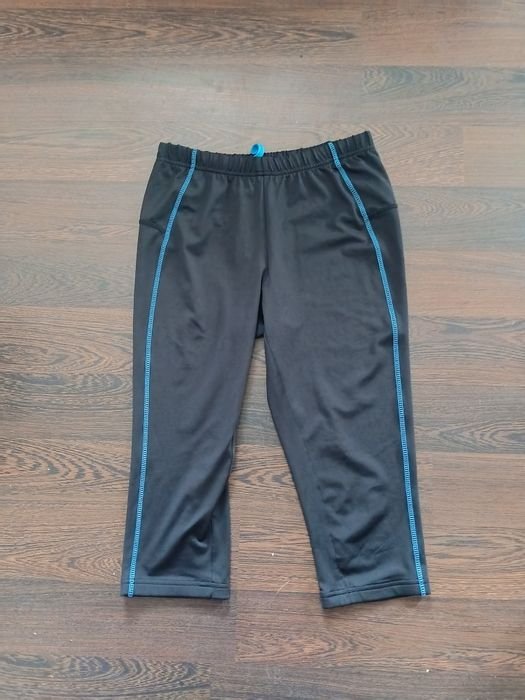 Женские Брюки Чёрные 40