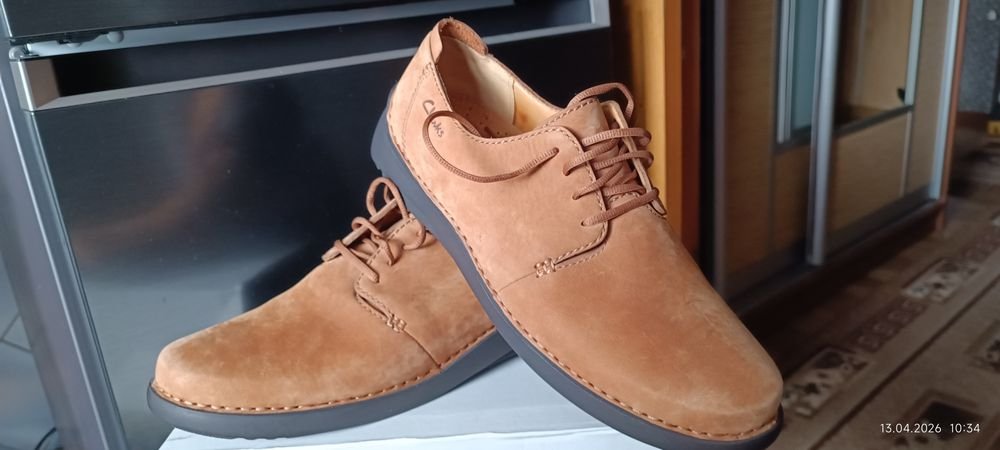 Uomo Clarks Tacchi Marrone Suede 44