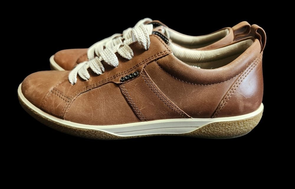 Femme Ecco Talons Cuir 36