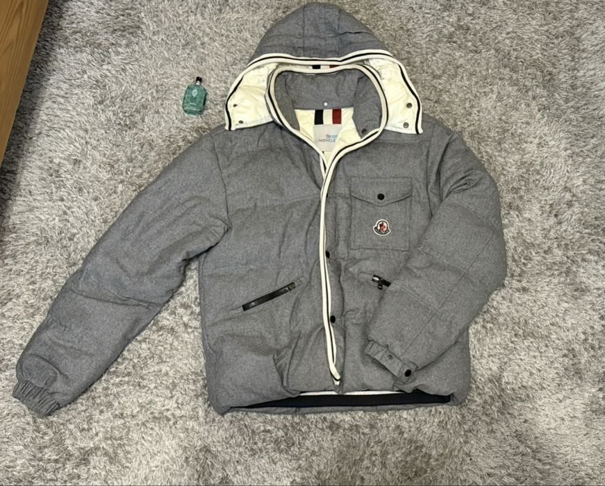 Мужской Moncler Пуховка Серая Пух 40