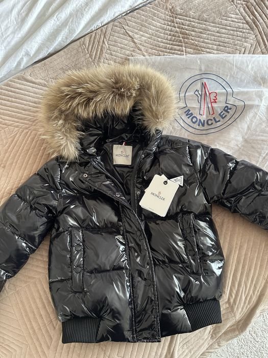 Женская Moncler Пуховик Чёрный 36