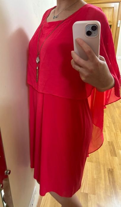 Женское Платье Красное Шифоновое 38