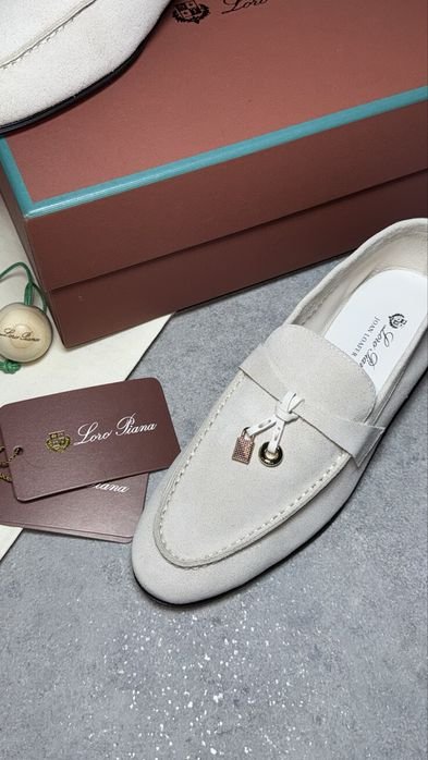 Женские Loro Piana Лоферы 40