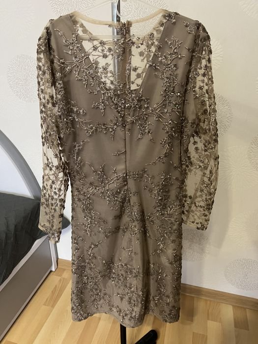 Женский Платье Бежевый Кружево 34
