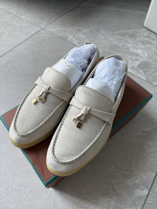 Женские Loro Piana Лоферы Белые 36