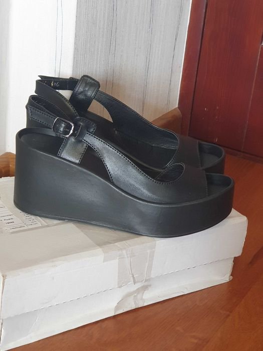 Женские Босоножки Чёрные Кожа 37