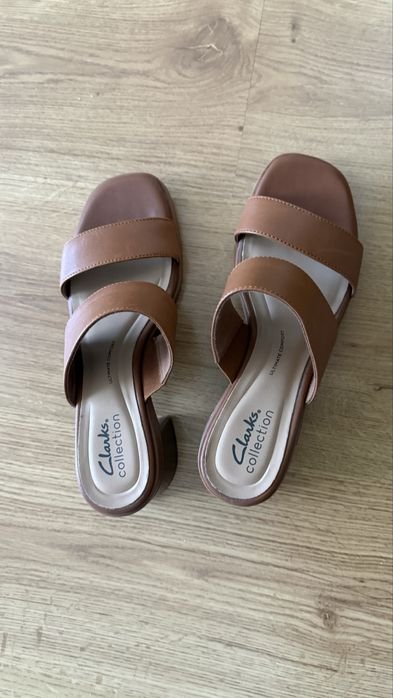 Женские Clarks Каблуки Коричневый Кожа 37.5