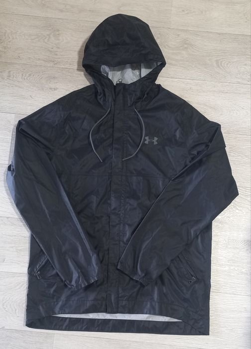 Herren Under Armour Jacke Schwarz 38