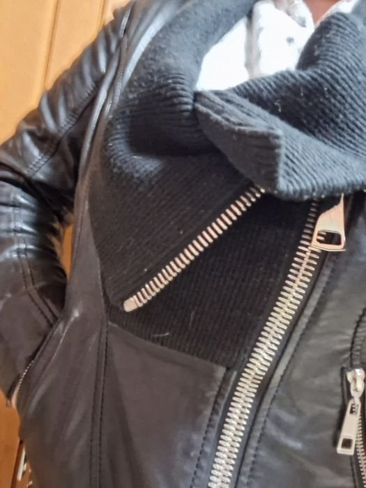 Женская Кожаная Куртка Чёрная 42