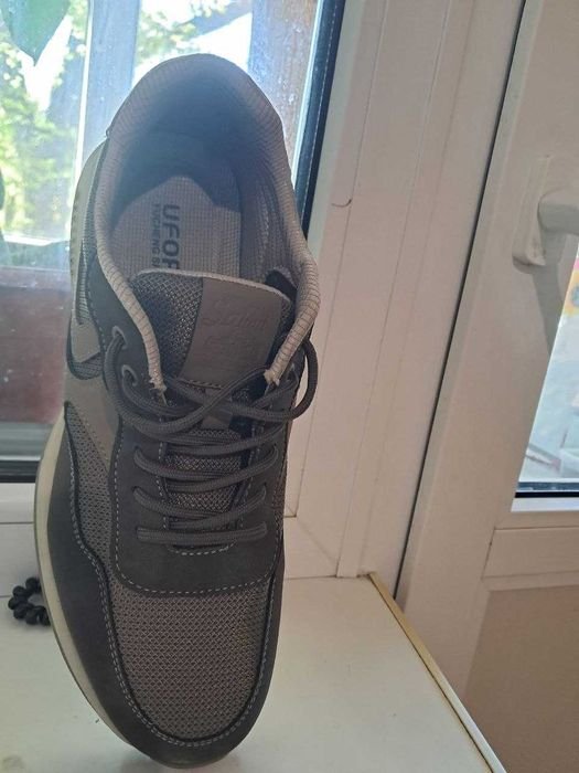 Мужские Кроссовки Бежевые Замша 42