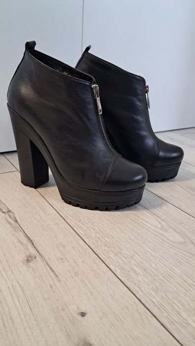 Женские Attico Ботинки Чёрные Кожа 37