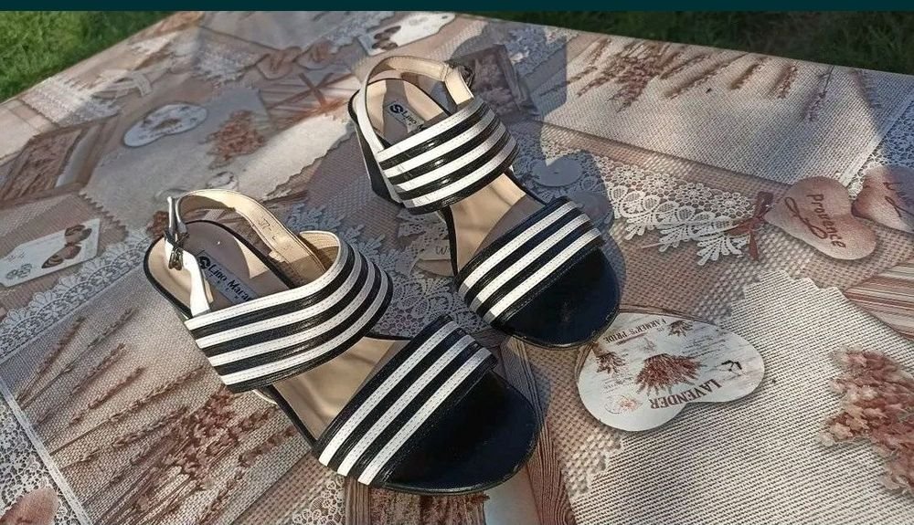 Donne Tacchi Bianchi 39