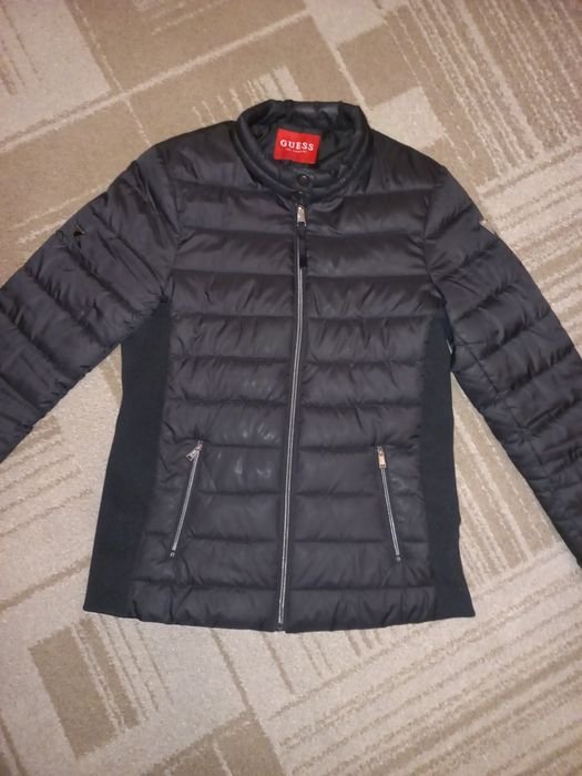 Женская Guess Куртка Чёрная 36