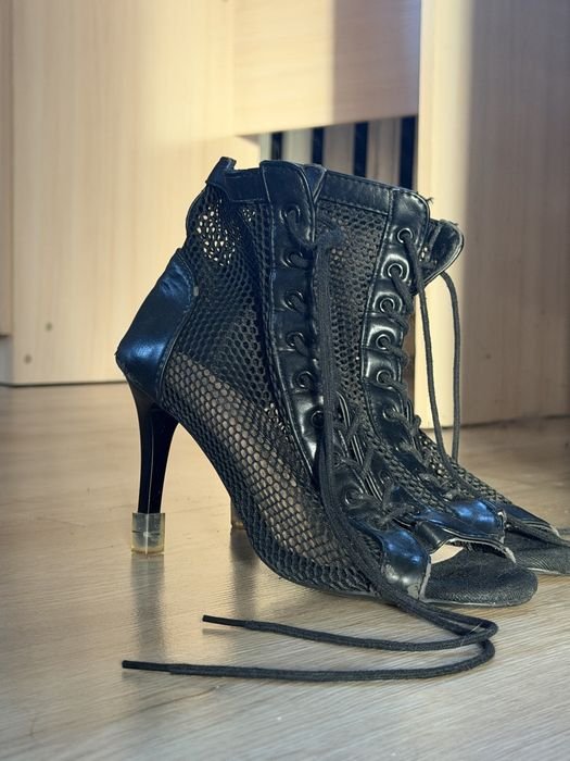 Women Heels 38