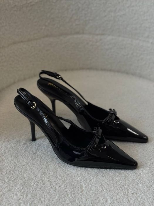 Женские Miu Miu Каблуки Чёрные 36