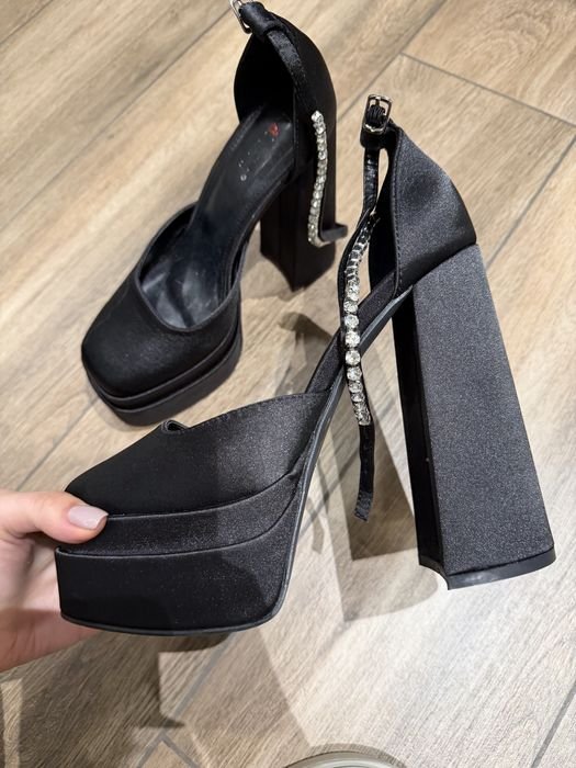 Женские Туфли Чёрные 39.5