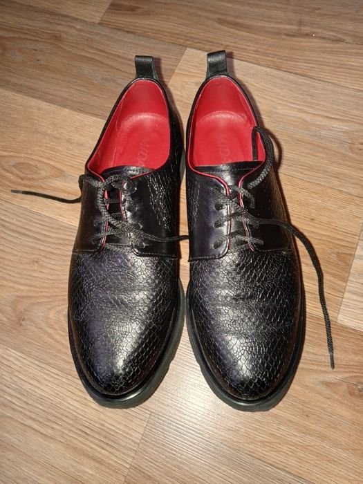 Женские Лоферы Чёрные Кожа 38