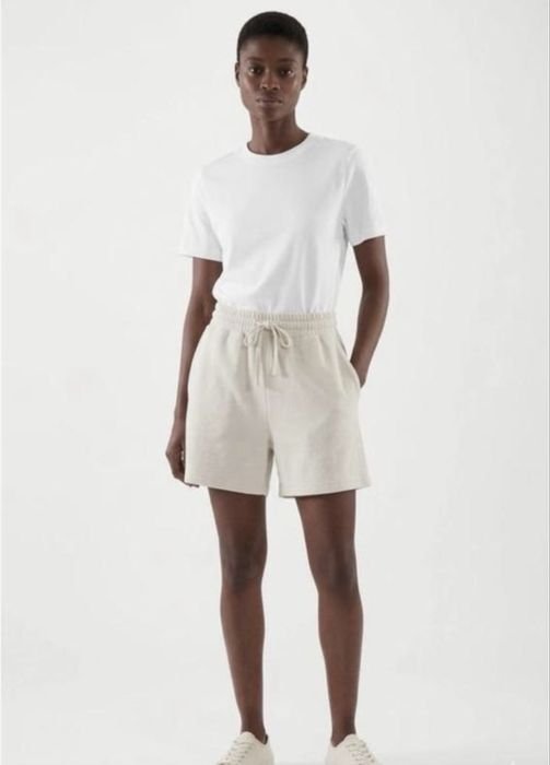 Women Massimo Dutti Shorts Beige Cotton 38