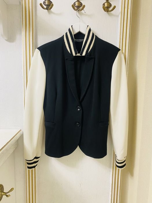 Женский RINASCIMENTO Пиджак Чёрный Другой материал