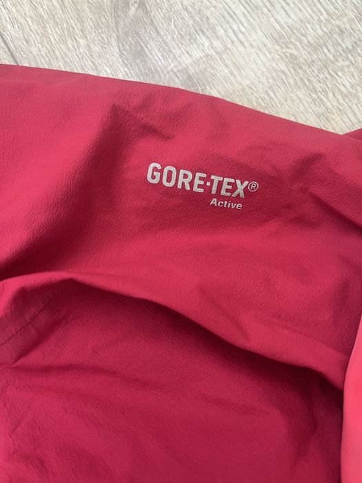 Мужской Arc'teryx Ветровка Красный 38
