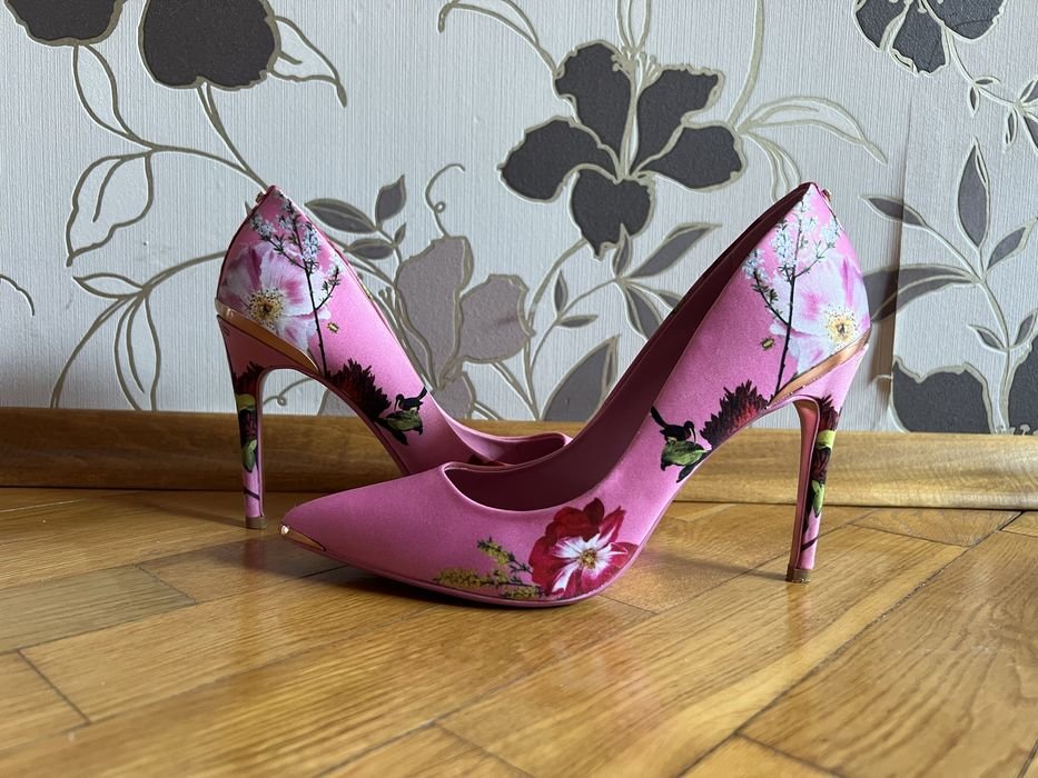 Women Ted Baker Heels Pink Textile 38.5