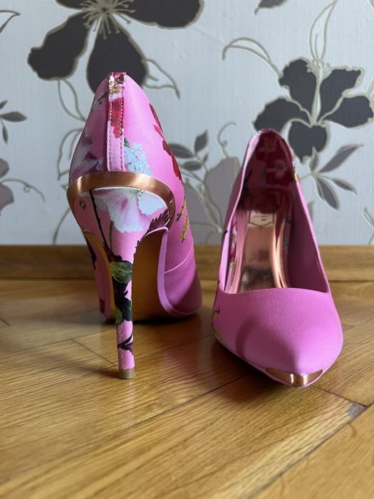 Women Ted Baker Heels Pink Textile 38.5