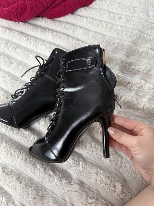 Damen Absätze Schwarz 39