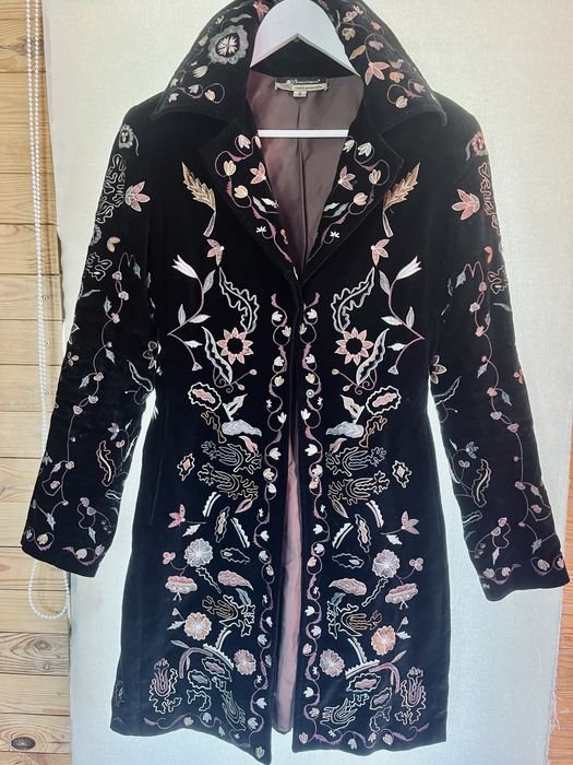 Женский Rinascimento Пальто Чёрный Вельвет 36