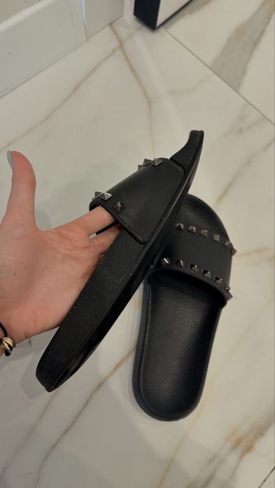 Женские Valentino Шлепанцы Чёрные Резина 40