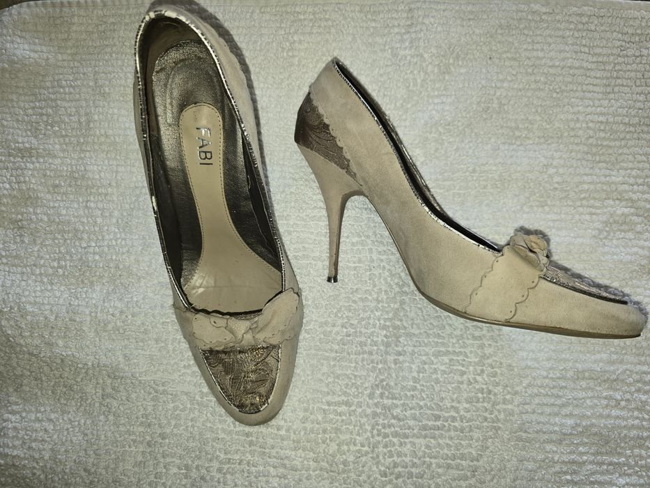 Damen High Heels Beige Wildleder 39