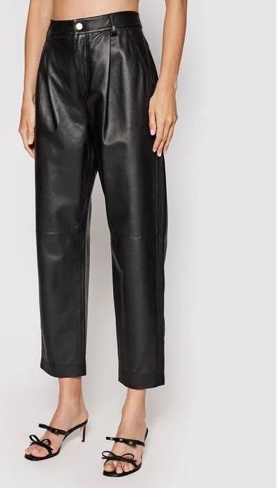 Женские Red Valentino Брюки Чёрные Кожаные