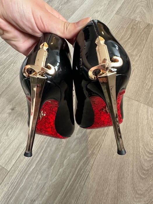 Femme Talons Noirs 39