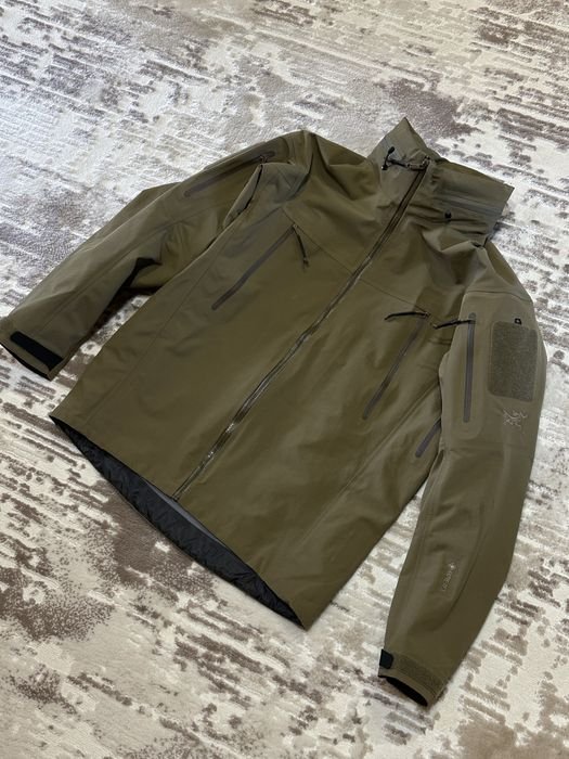 Мужской Arcteryx Alpha Jacket Хаки Gore-Tex 38