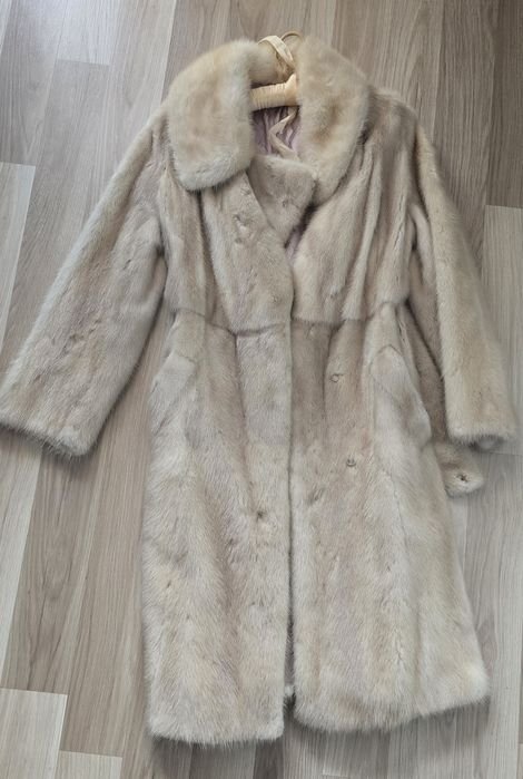 Donna Cappotto in Visone Beige 38