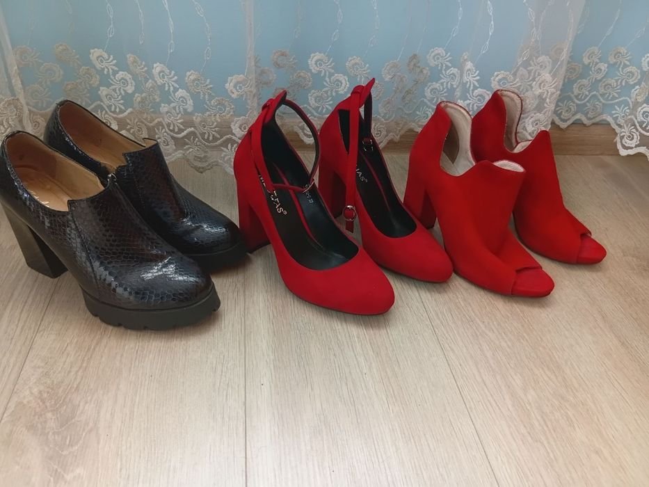 Women Heels Red Suede 37