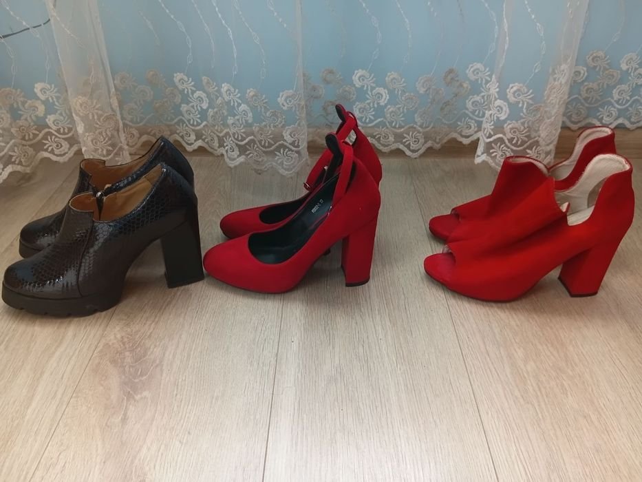 Women Heels Red Suede 37