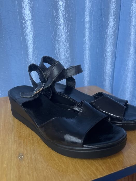 Donna Tacchi Neri 37