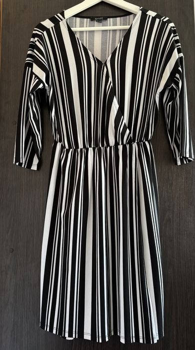 Women Dress Black  M-L