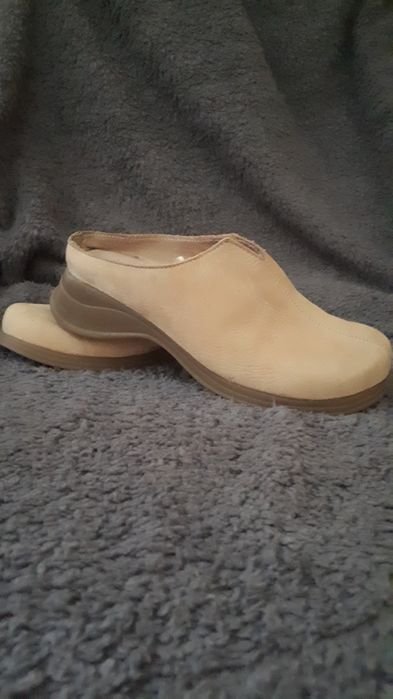 Women George Sabots Beige Leather 36