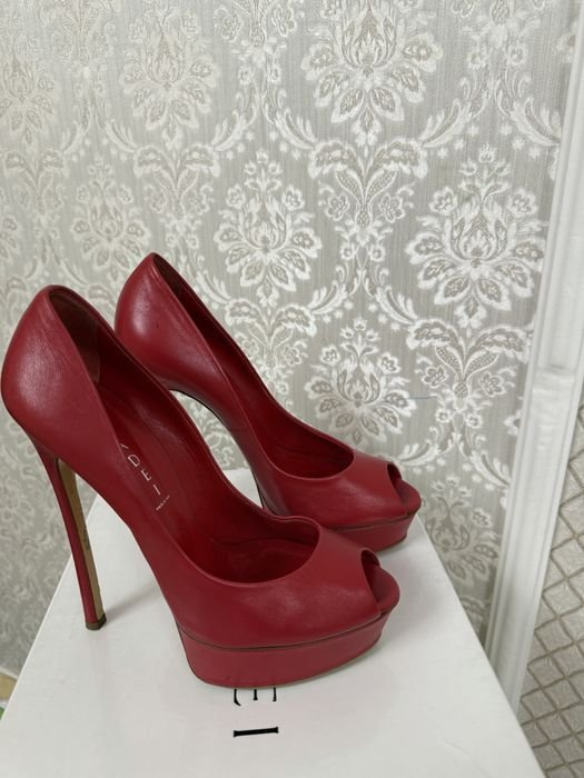 Women Casadei Heels Red Leather 39
