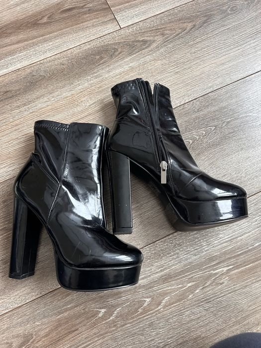 Women Forever 21 Boots Black Leather 37