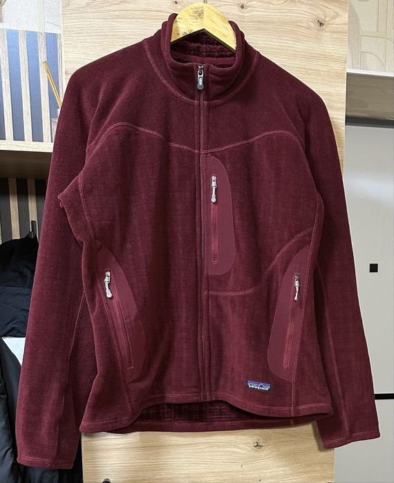Женская Patagonia Свитер Бордовый L